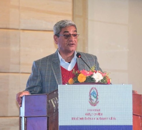 क्षतिको मूल्याङ्कन र पुनःनिर्माण तीव्र रुपमा अगाडि बढ्छ : गृहमन्त्री लेखक