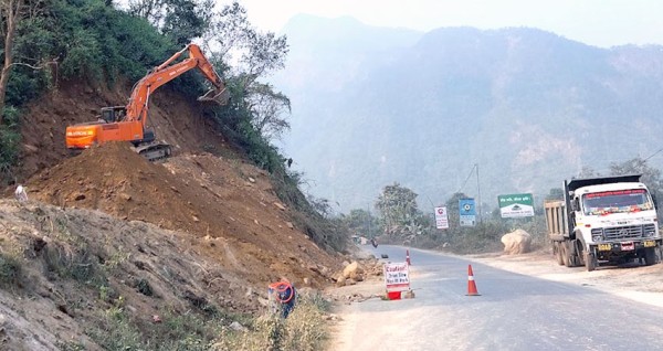 नागढुङ्गा-नौबिसे सडक भाेलिदेखि ३१ गतेसम्म रातको समयमा पाँच घण्टा बन्द गरिने