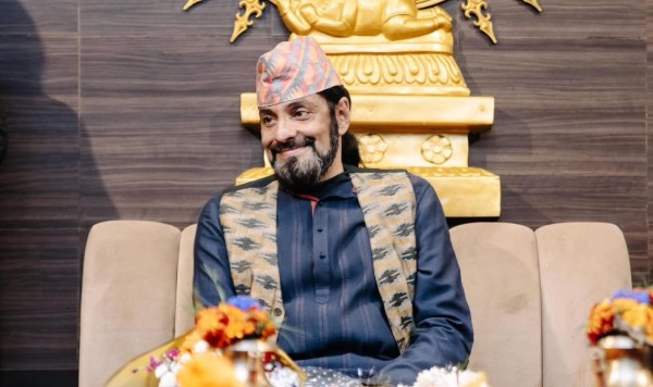 पूर्वयुवराज पारस शाह अस्पताल भर्ना
