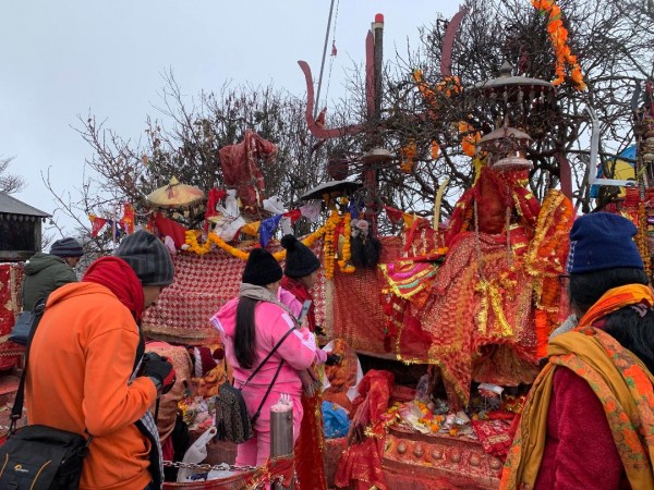 पाथीभरामा भक्तजनले चढाए १५ महिनामा ९८ तोला सुन