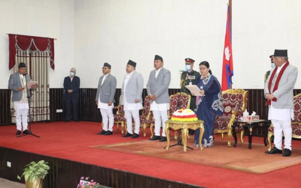 नवनिर्वाचित सभामुख घिमिरेले लिए शपथ