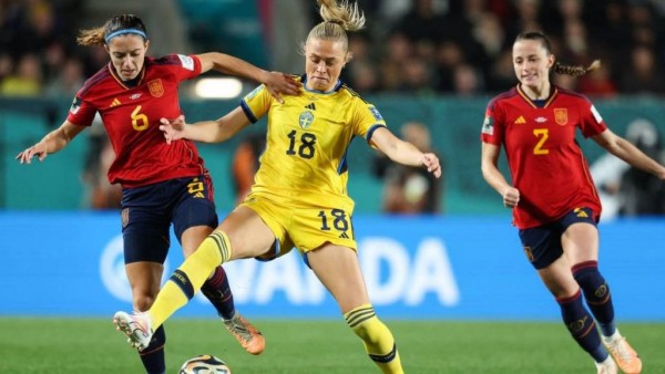 महिला विश्वकप : स्विडेनलाई २-१ गोलले हराउँदै स्पेन महिला विश्वकप फुटबलको फाइनलमा