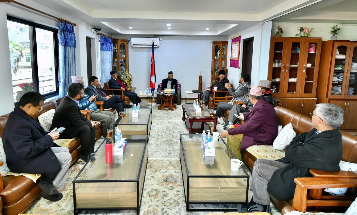 बालकोटमा सहमति जुट्यो, दाहाललाई प्रधानमन्त्री बनाउन ओली सहमत