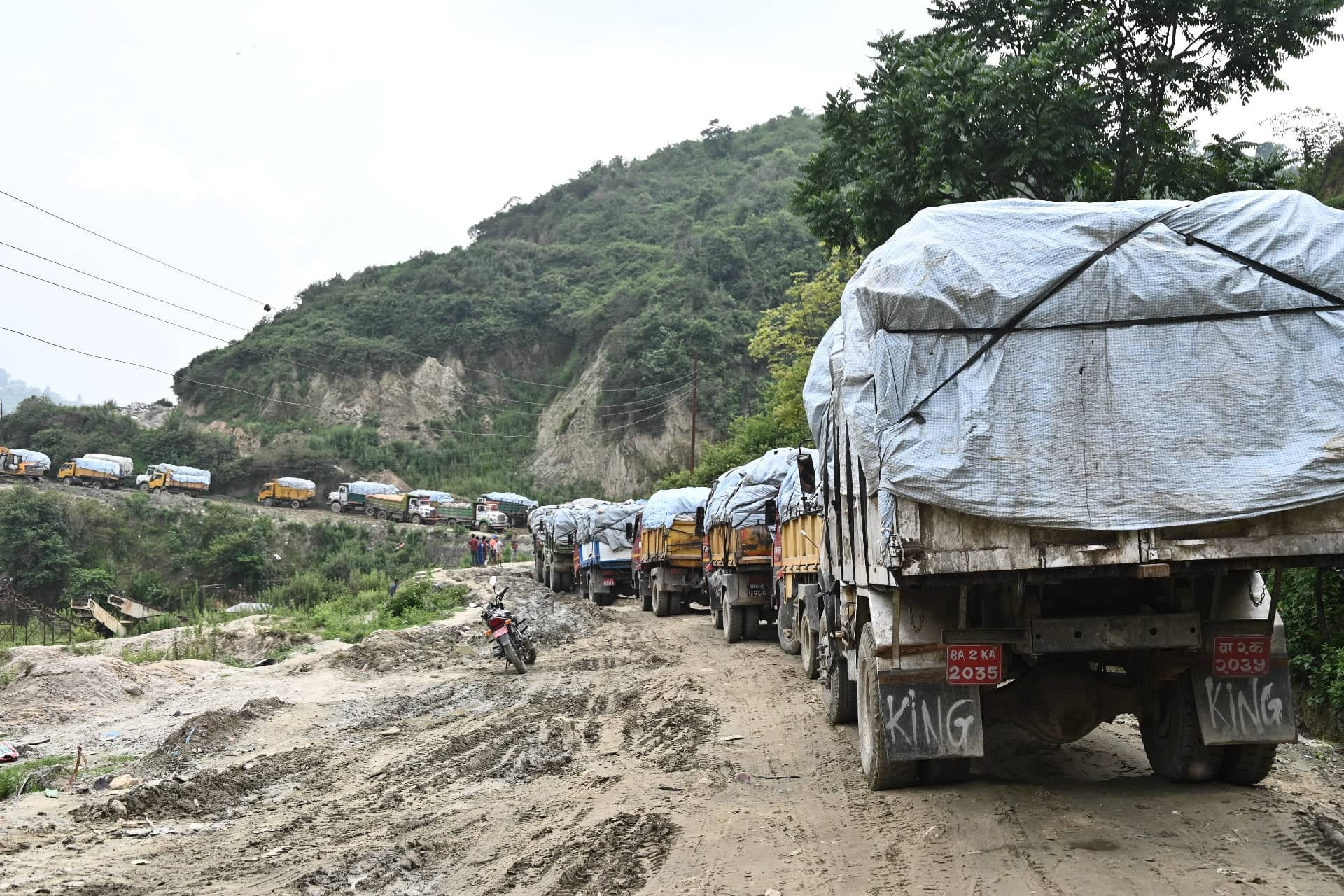 आफ्नो माग सम्बोधन नभए बञ्चरेडाँडामा फोहोर बिसर्जनमा रोक लगाउने चेतावनी