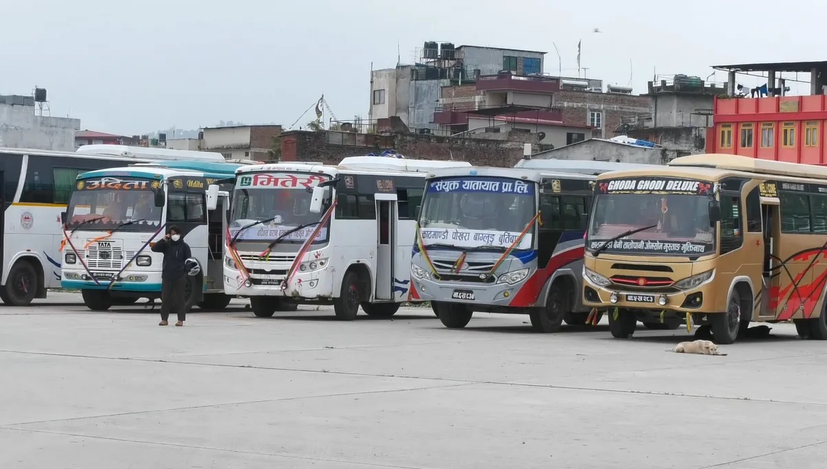 डिजेल र मट्टीतेलको मूल्य घटे लगत्तै सार्वजनिक यातायातको भाडा घट्यो