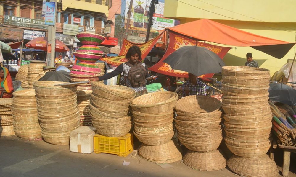 तराईमा छठको रौनक, बजारमा बढ्यो चहलपहल