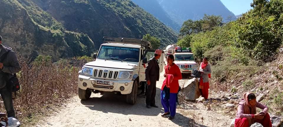 कर्णाली करिडोर खण्डमा अचाक्ली भाडा हुँदा पनि सरोकारवाला निकाय मौन