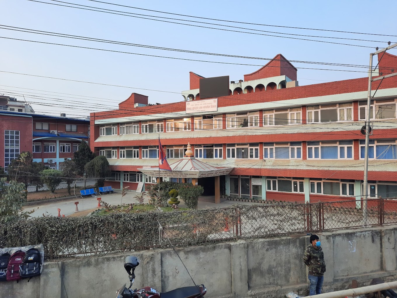 नापतौलमा ठगी गर्ने ११ हजार व्यापारीलाई कारबाही