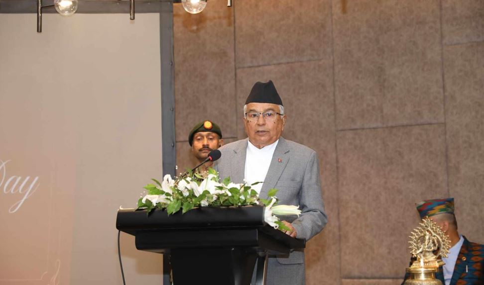 संविधानको भावनाअनुसार नागरिकको स्वास्थ्यमा समान पहुँच पुर्याउन आवश्यक छ : राष्ट्रपति पौडेल