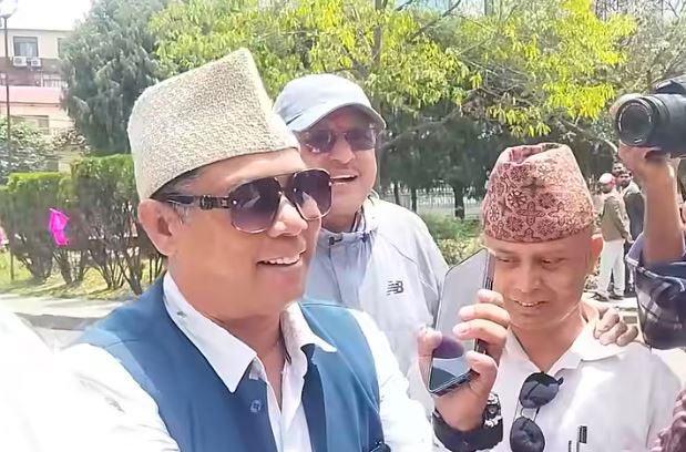 रिहा हुँदैछन् रेशम चौधरी