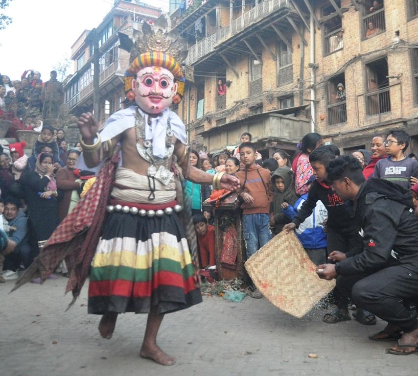मल्लकालीन परिवारलाई इङ्गित गर्ने नवदुर्गाको ङालाकेगु जात्रा